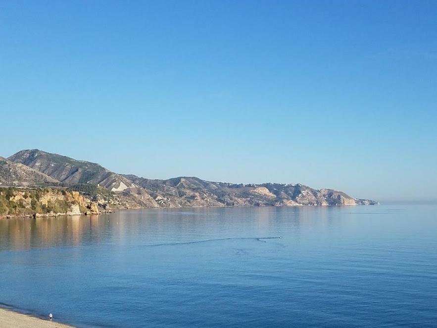 Maravilloso Apartamento Nerja Eksteriør bilde